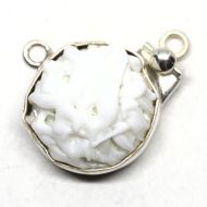 White bird's nest pendant clasp